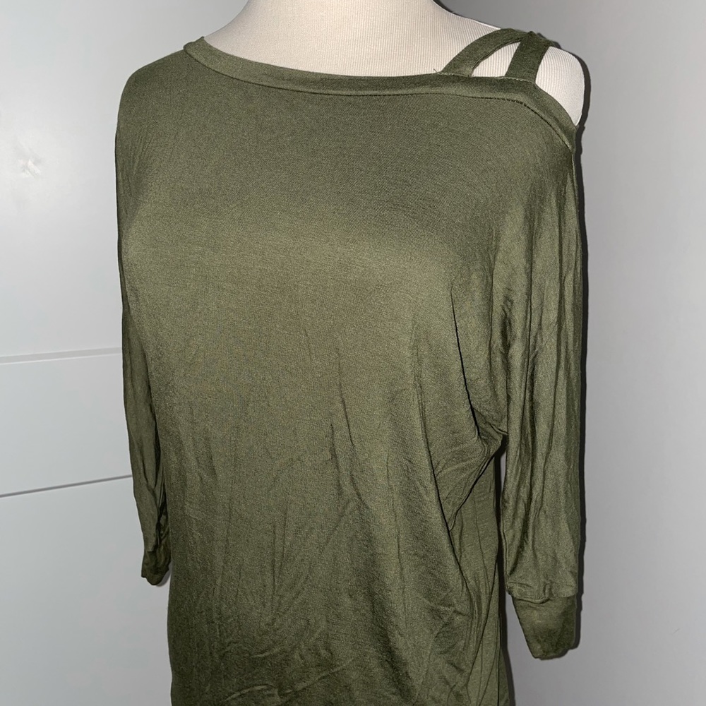 Aeropostale Cold Shoulder Top